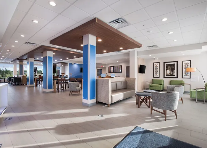 Holiday Inn Express & Suites Chicago - Hoffman Estates By Ihg